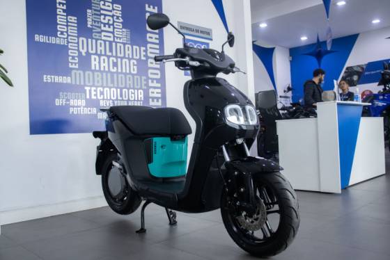YAMAHA NEOS CONNECTED YAMAHA NEOS CONNECTED